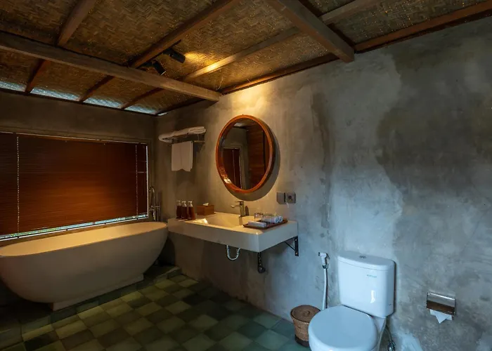 Harmony Wooden Bed & Breakfast